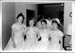 29 1958 Florence, Jean, Betty, Judy at Betty's wedding